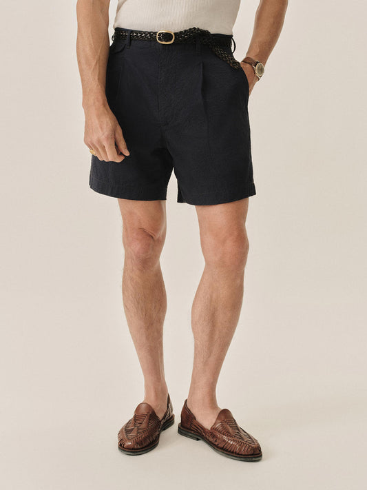 6" Lightweight Seersucker Carry-On Pleated Short